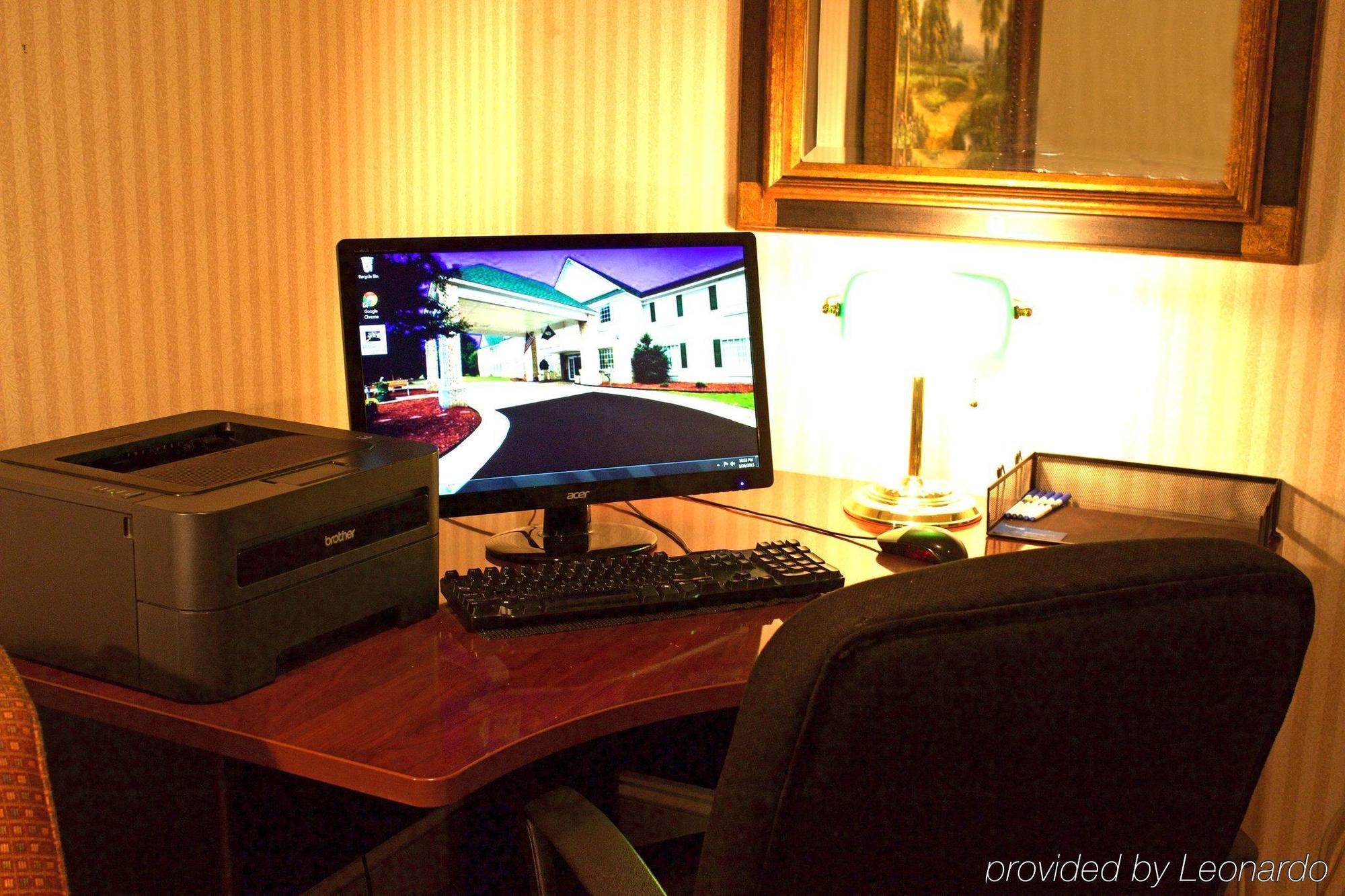 Holiday Inn Express Kilmarnock Экстерьер фото
