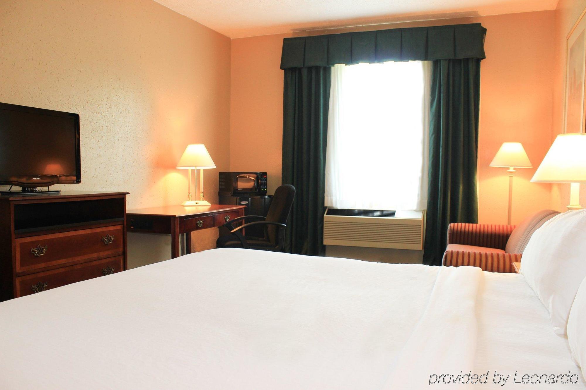 Holiday Inn Express Kilmarnock Экстерьер фото