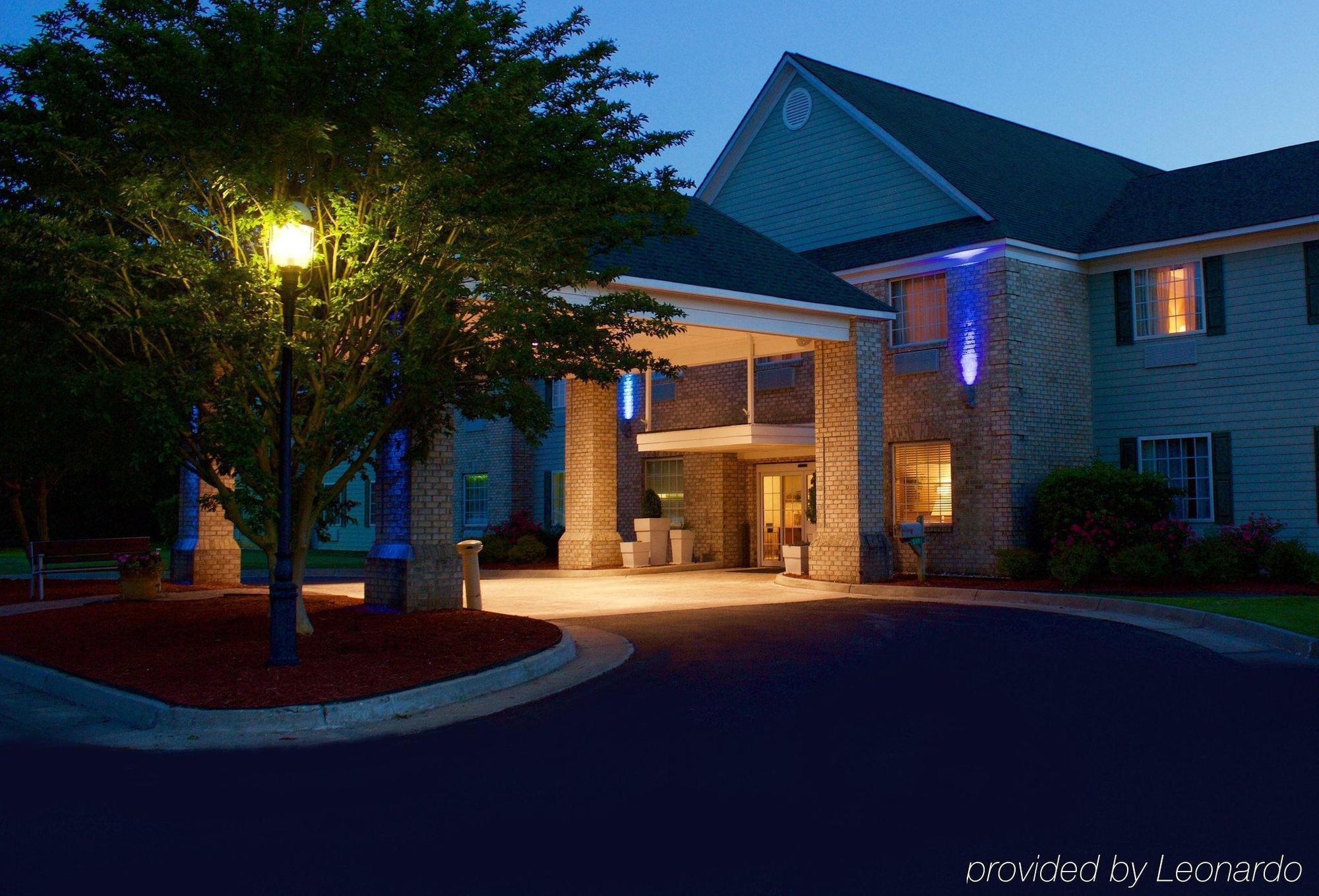 Holiday Inn Express Kilmarnock Экстерьер фото