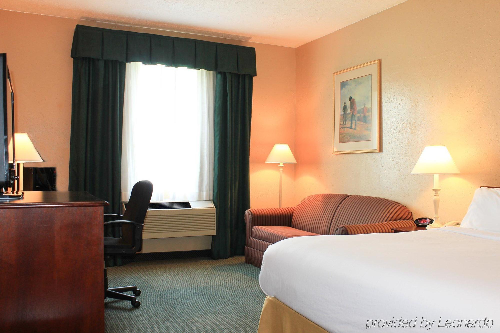 Holiday Inn Express Kilmarnock Экстерьер фото