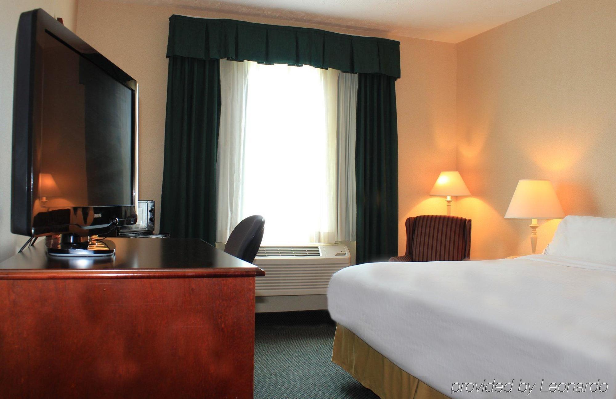 Holiday Inn Express Kilmarnock Экстерьер фото