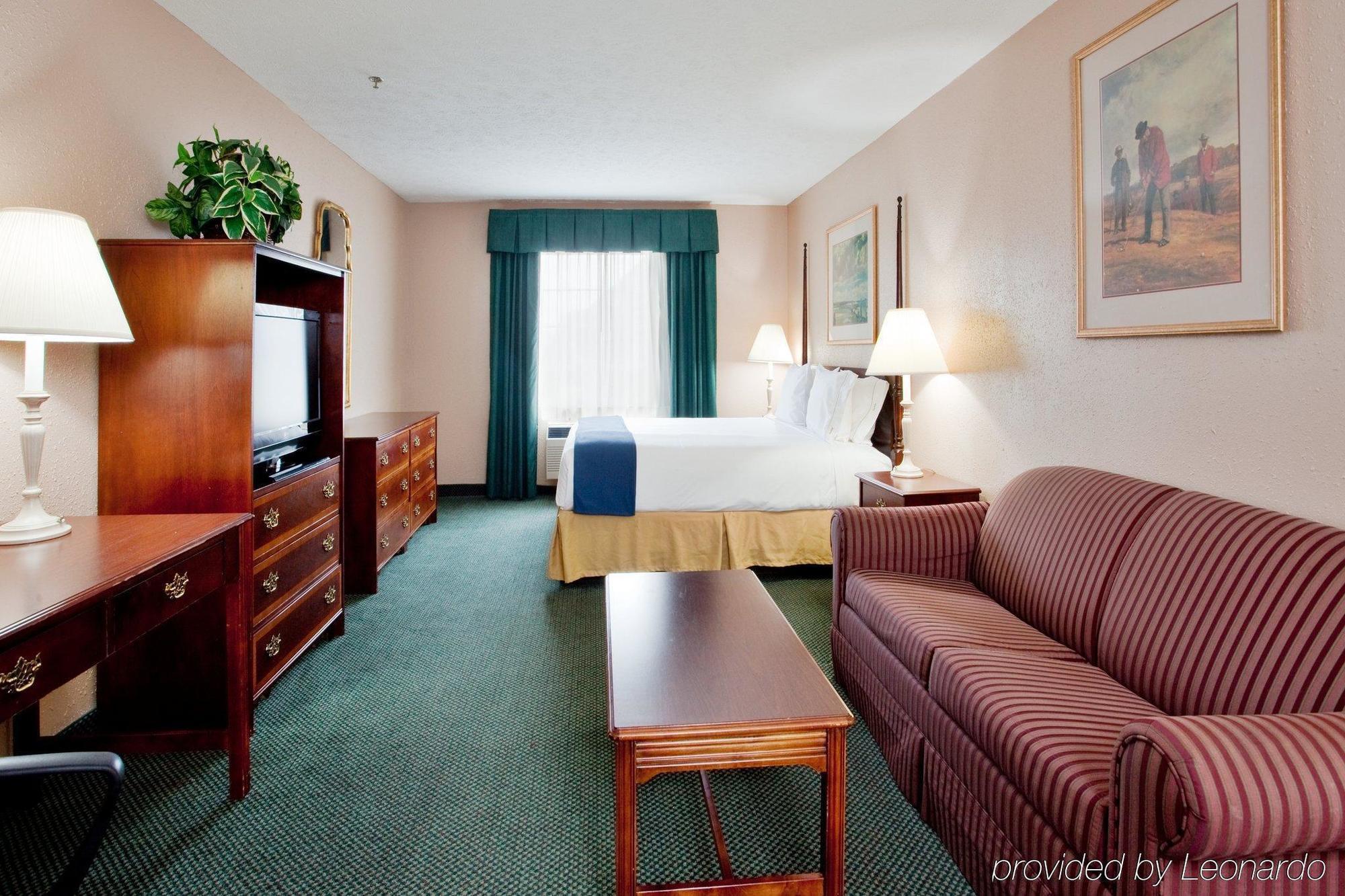 Holiday Inn Express Kilmarnock Номер фото