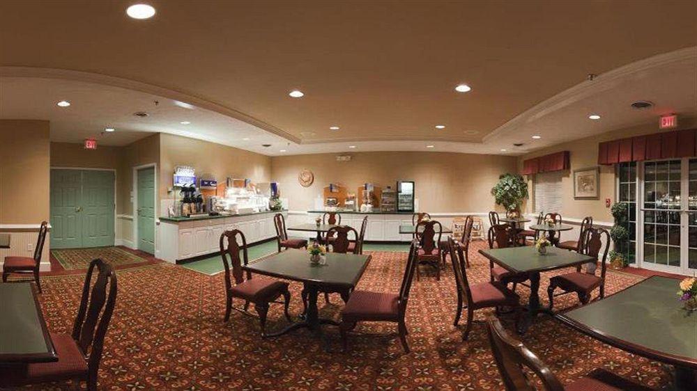 Holiday Inn Express Kilmarnock Экстерьер фото