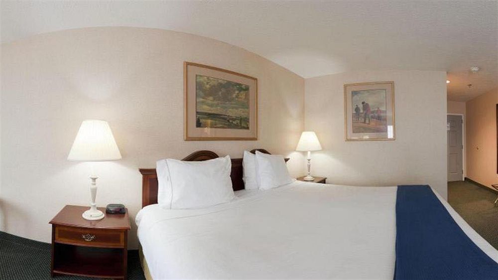 Holiday Inn Express Kilmarnock Экстерьер фото