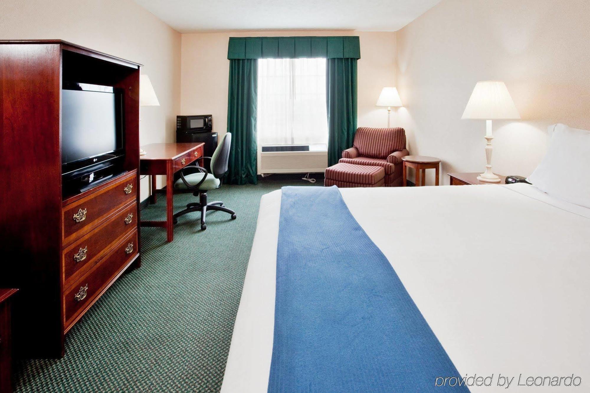 Holiday Inn Express Kilmarnock Экстерьер фото