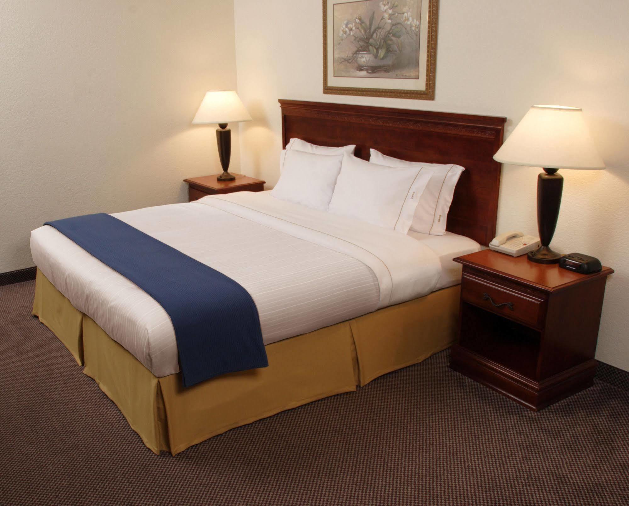 Holiday Inn Express Kilmarnock Экстерьер фото